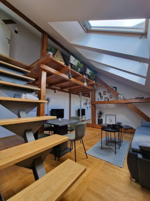 Captain Misha'S Place Belgrade Extérieur photo